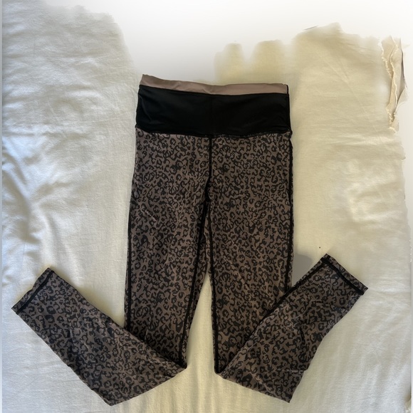 ✨MONO B high waist leopard leggings - Picture 3 of 4